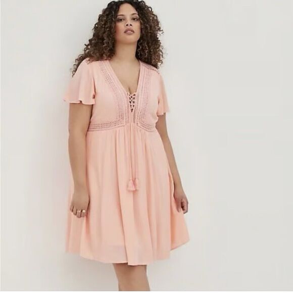 Torrid Dress Mini Gauze Lace Up Skater Flutter Sleeve Boho Peach Pink Size 2X - Picture 1 of 14